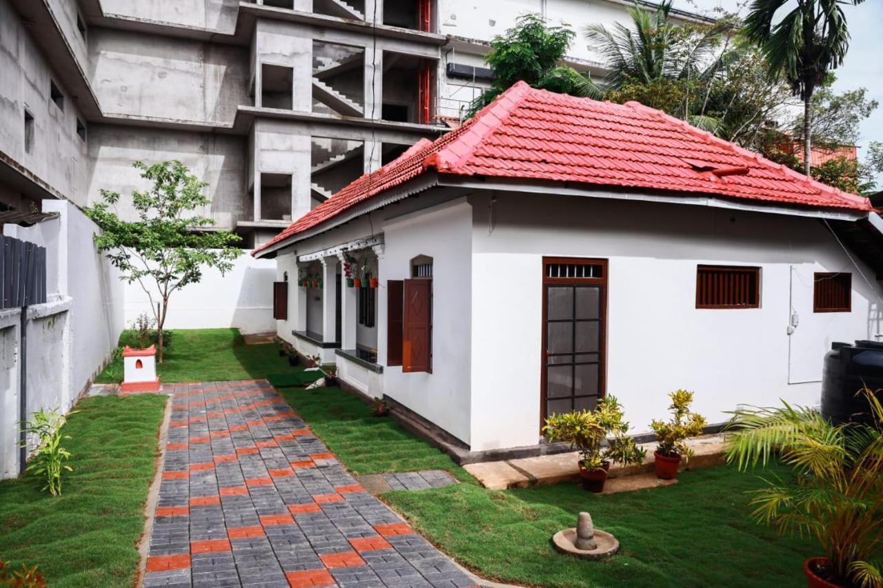 Appartamento Bobbys Corner Alappuzha Esterno foto