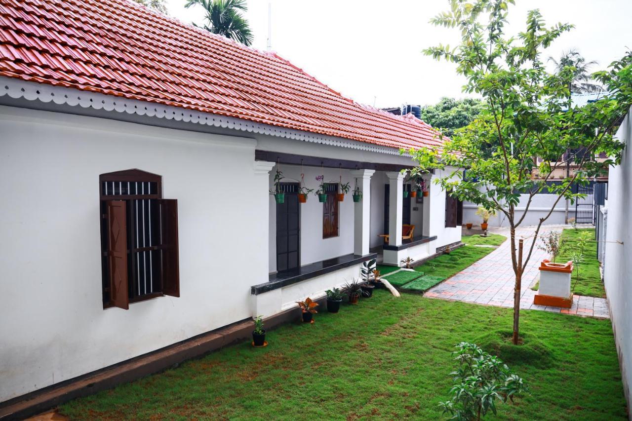 Appartamento Bobbys Corner Alappuzha Esterno foto