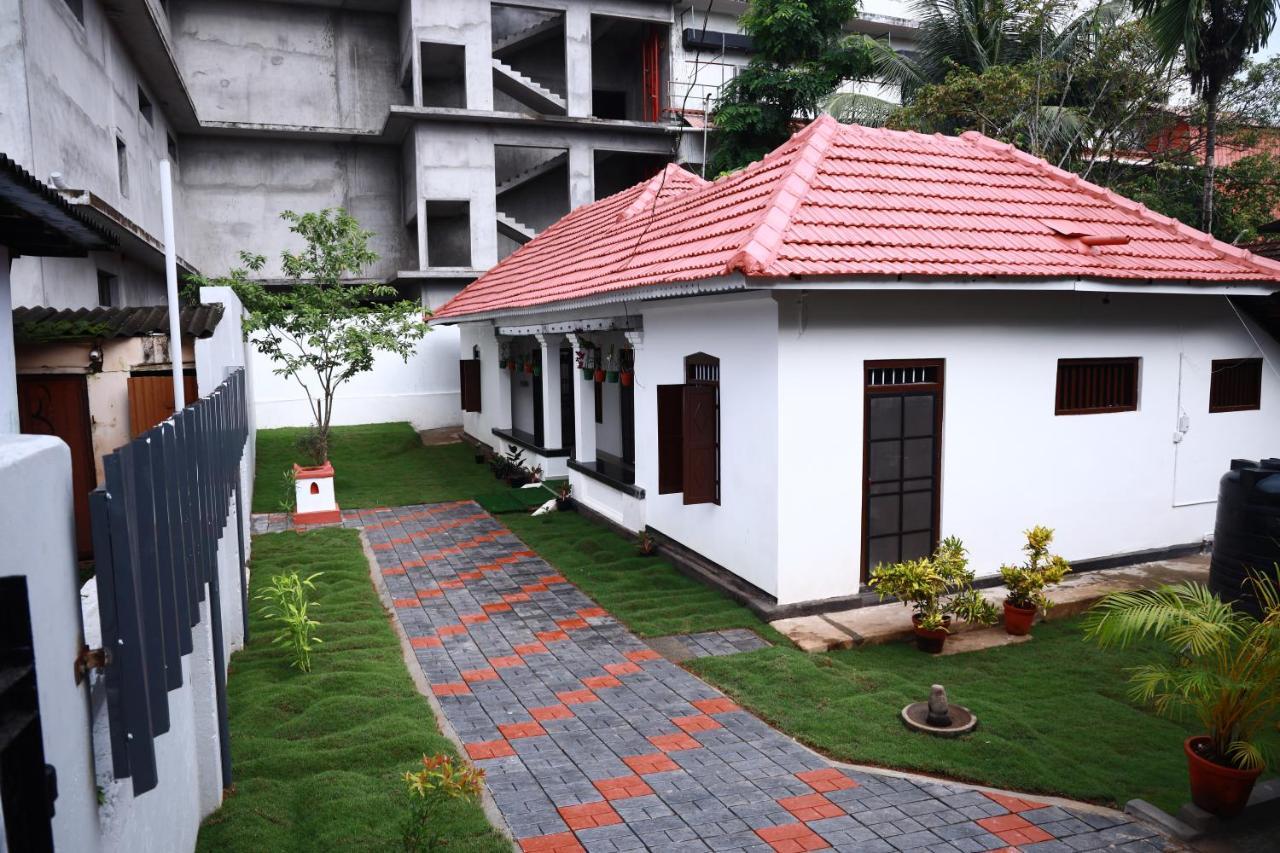 Appartamento Bobbys Corner Alappuzha Esterno foto