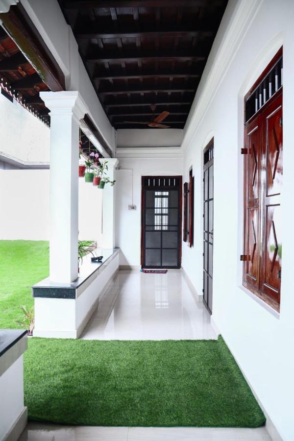 Appartamento Bobbys Corner Alappuzha Esterno foto